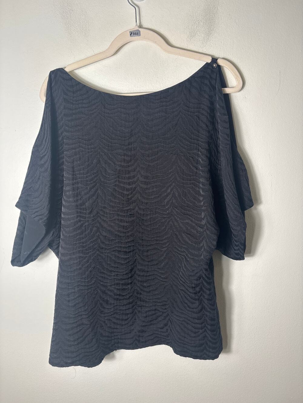 Rebecca Taylor Black Cold Shoulder Short Sleeve Textured top Sz 6